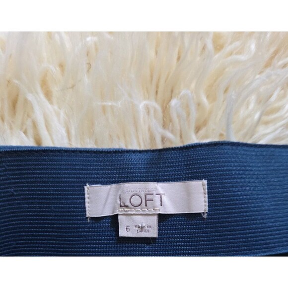Loft Ann Taylor Seamed Flippy Mini Short Dark Blue Skirt 6 Fit & Flare Stretch - Picture 3 of 8